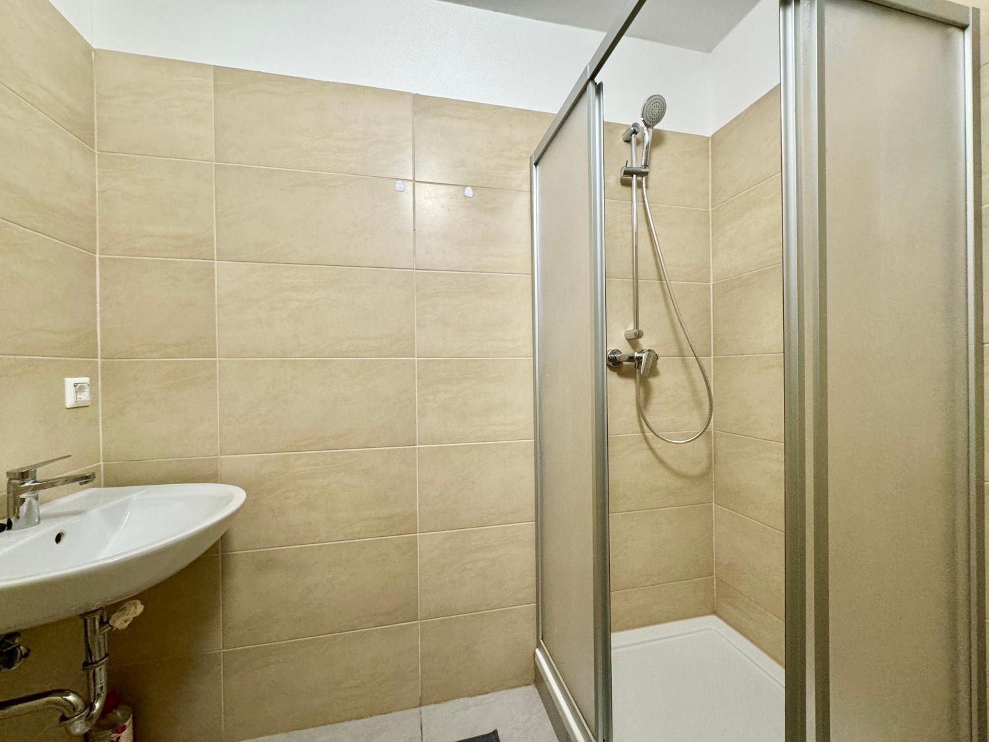 Prime Suites Near Schoenbrunn Castle Вена Экстерьер фото